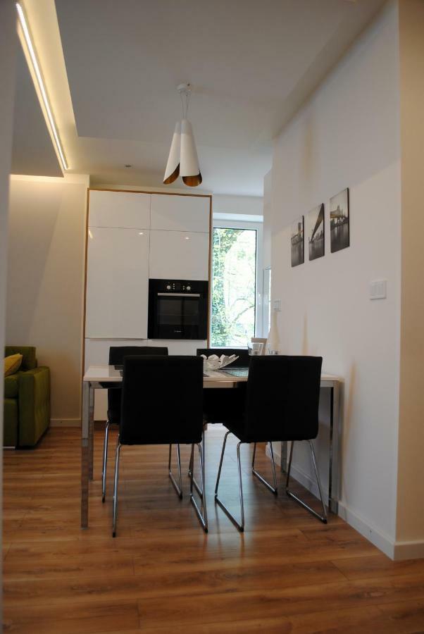 Apartament Zwyciestwa 98 コシャリン エクステリア 写真
