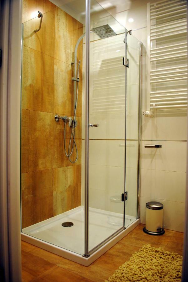 Apartament Zwyciestwa 98 コシャリン エクステリア 写真