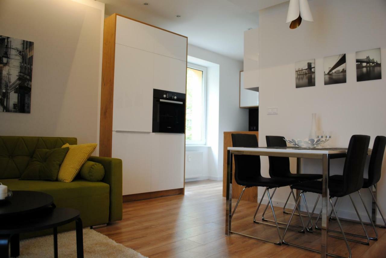 Apartament Zwyciestwa 98 コシャリン エクステリア 写真