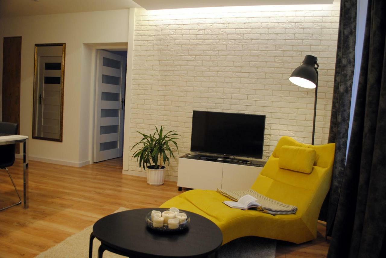 Apartament Zwyciestwa 98 コシャリン エクステリア 写真