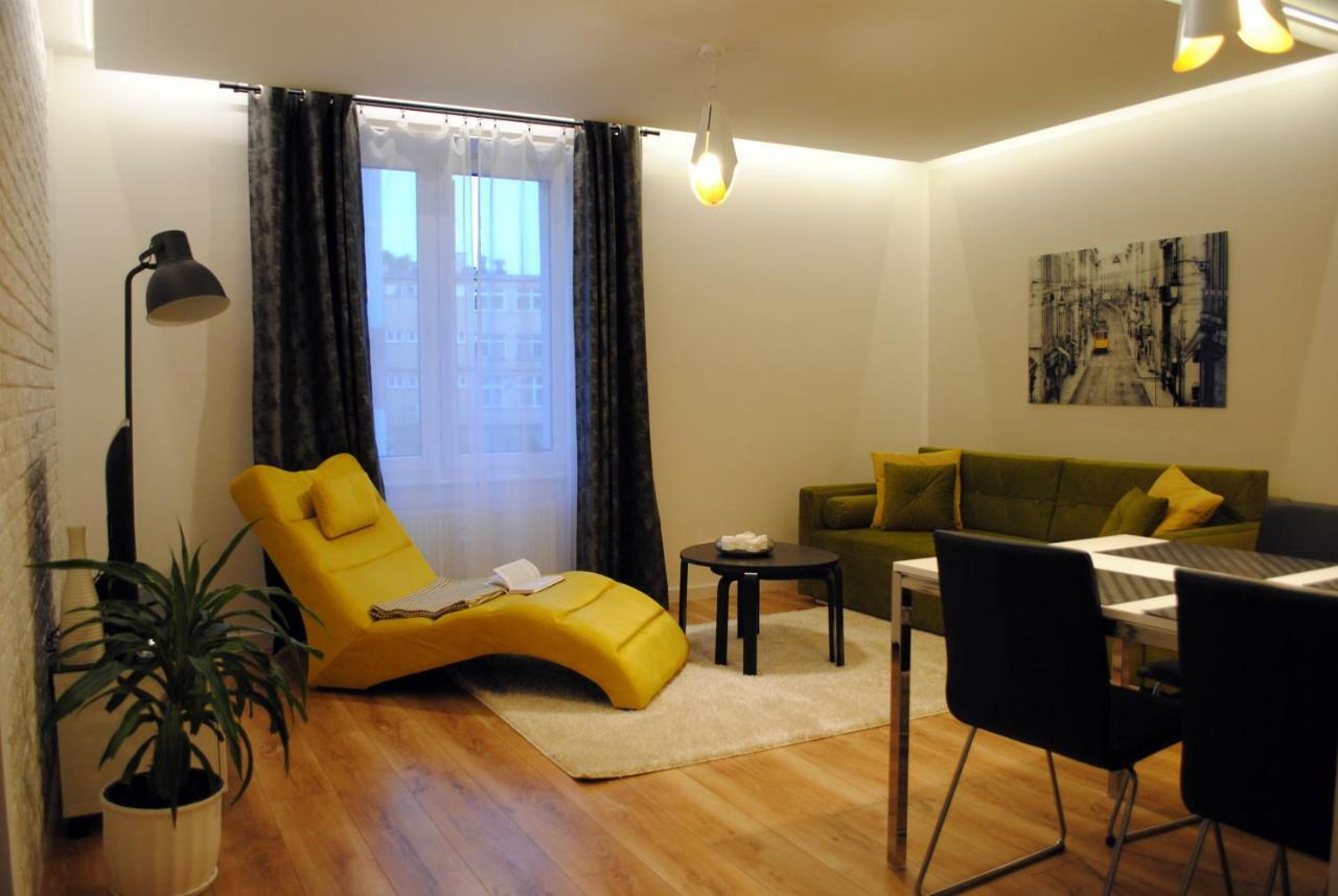 Apartament Zwyciestwa 98 コシャリン エクステリア 写真